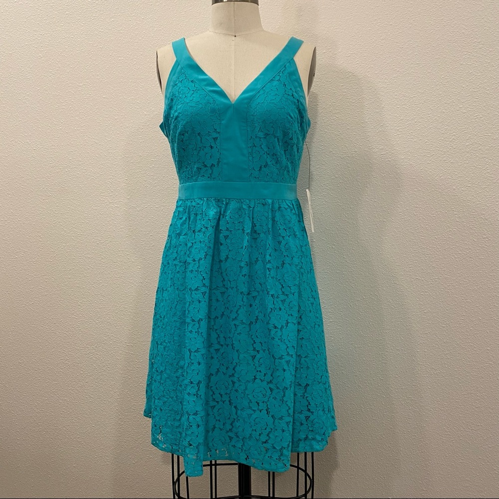 New Nicole Miller dress size 4 aqua